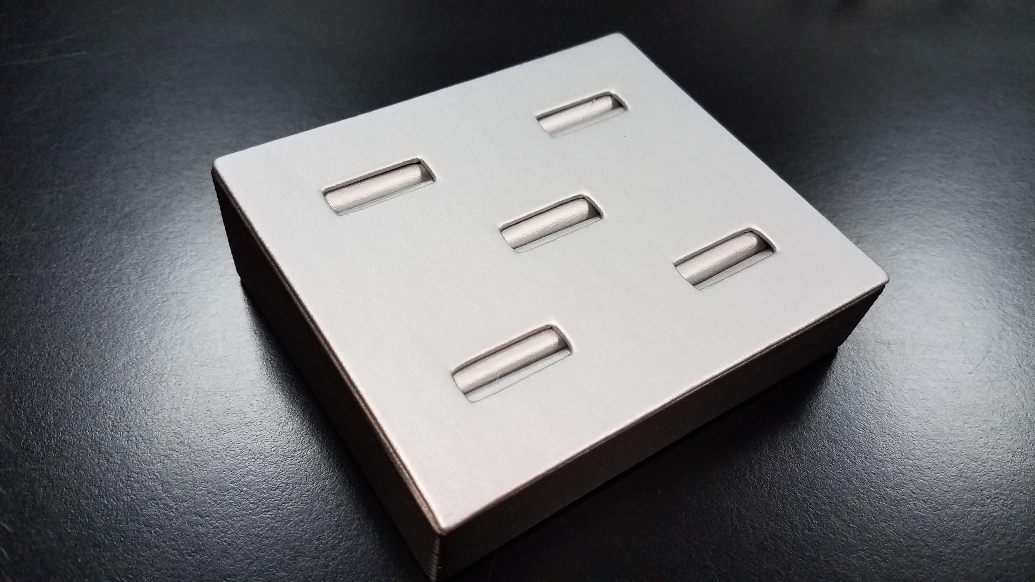 28000 Ring Trays