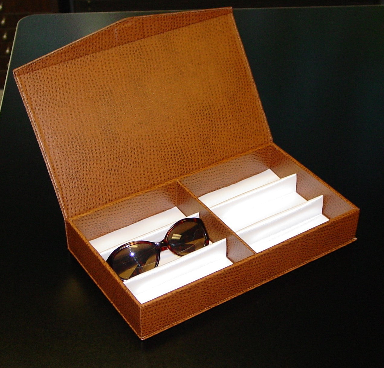 Optical Dispensing Trays & Vanity Cases